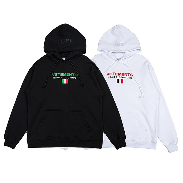 Vetements Hoodies & Sweatshirts Graphic Print Pullover Hoodie product detail image 72