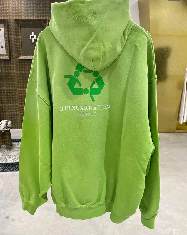 Vetements Hoodies & Sweatshirts Graphic Print Pullover Hoodie product detail image 3
