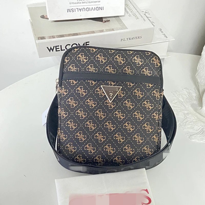 Design Guess Monogram Crossbody Bag Black / Gold Crossbody Bags - 4