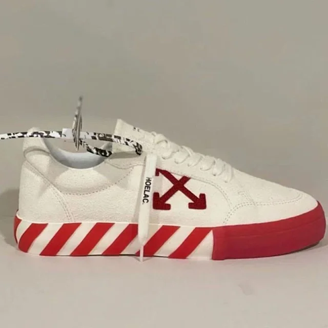 Off-White Sneakers Arrow Logo Low-Top product detail image 12
