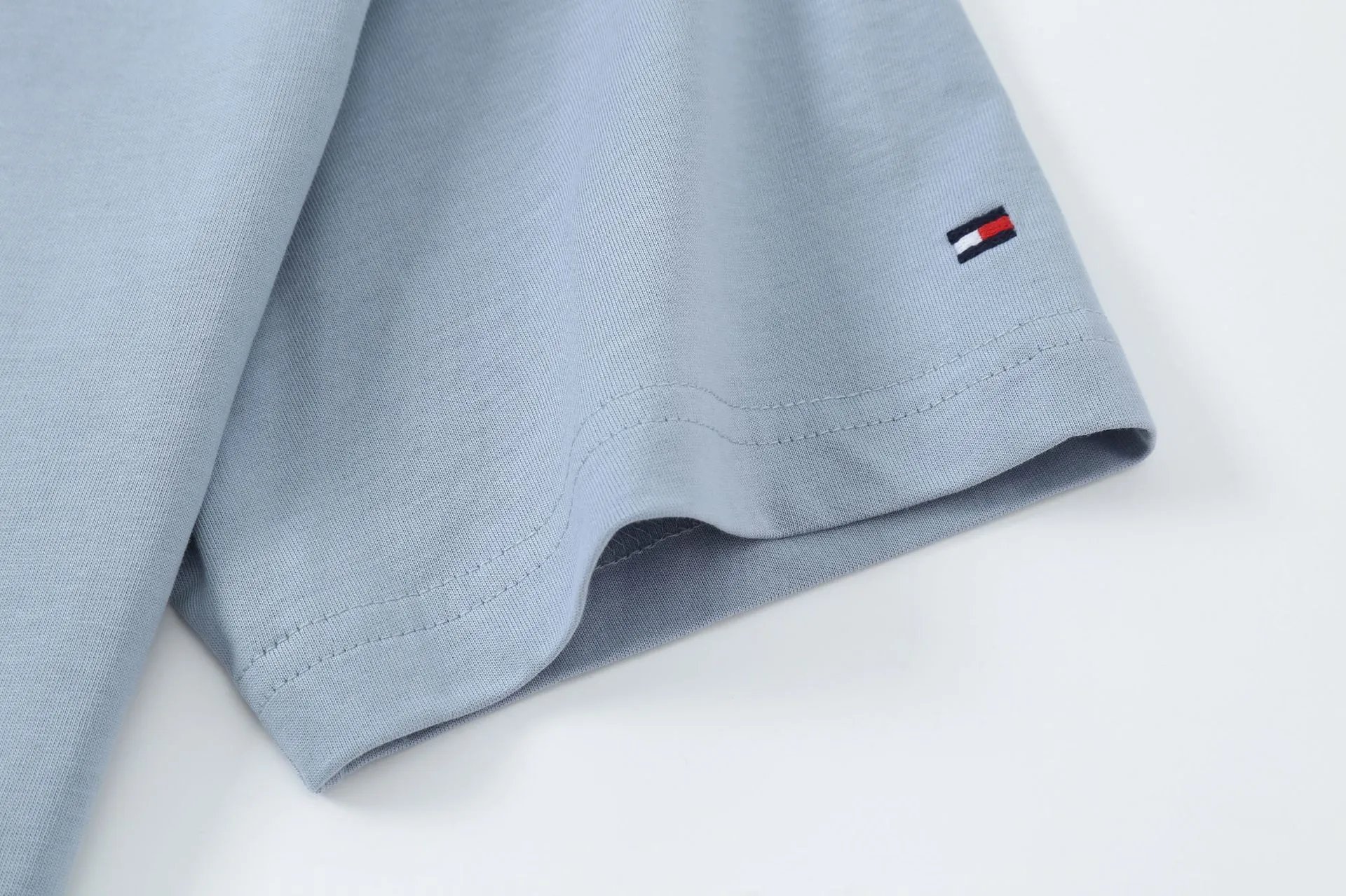 Tommy Hilfiger Bold Stripe Navy T-Shirt - 25