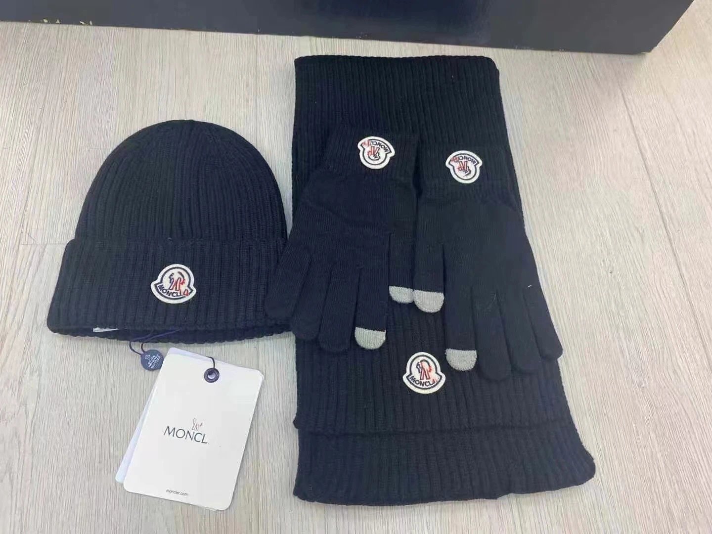 Moncler Logo-Embroidered Purple Knit Beanie, Scarf, and Touchscreen Gloves Set - 6