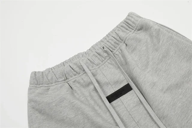 Fear of God Shorts ESSENTIALS drawstring logo product detail image 43