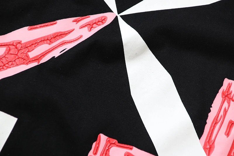 Off-White Arrow Print T-Shirt Black and White - 14