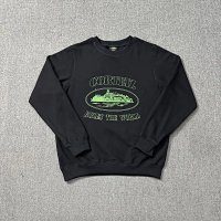 6102 black and green