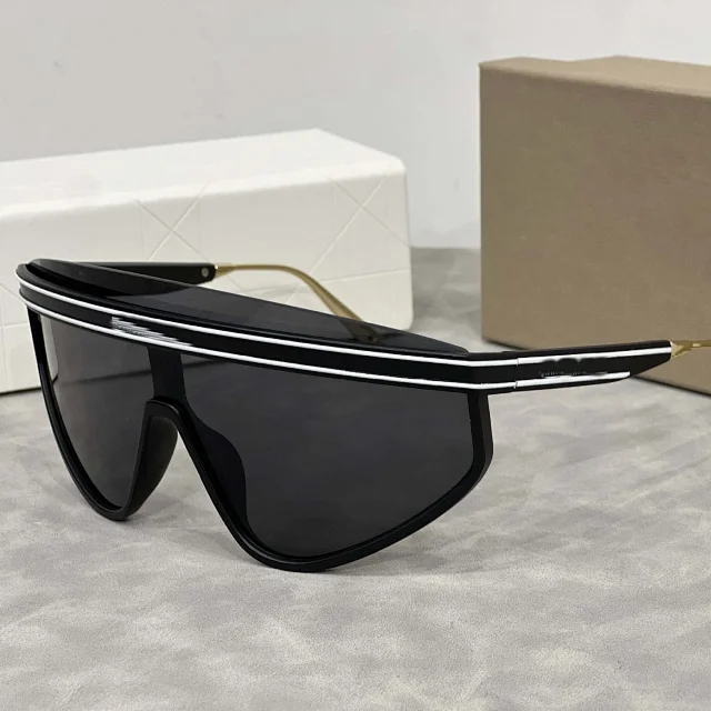Dior Eyewear Oversized Shield Sunglasses product detail image 7