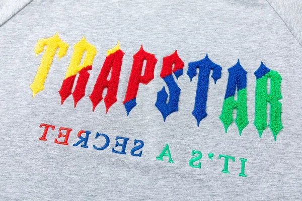 Trapstar Gothic Logo Graphic T-Shirt Gray - 18