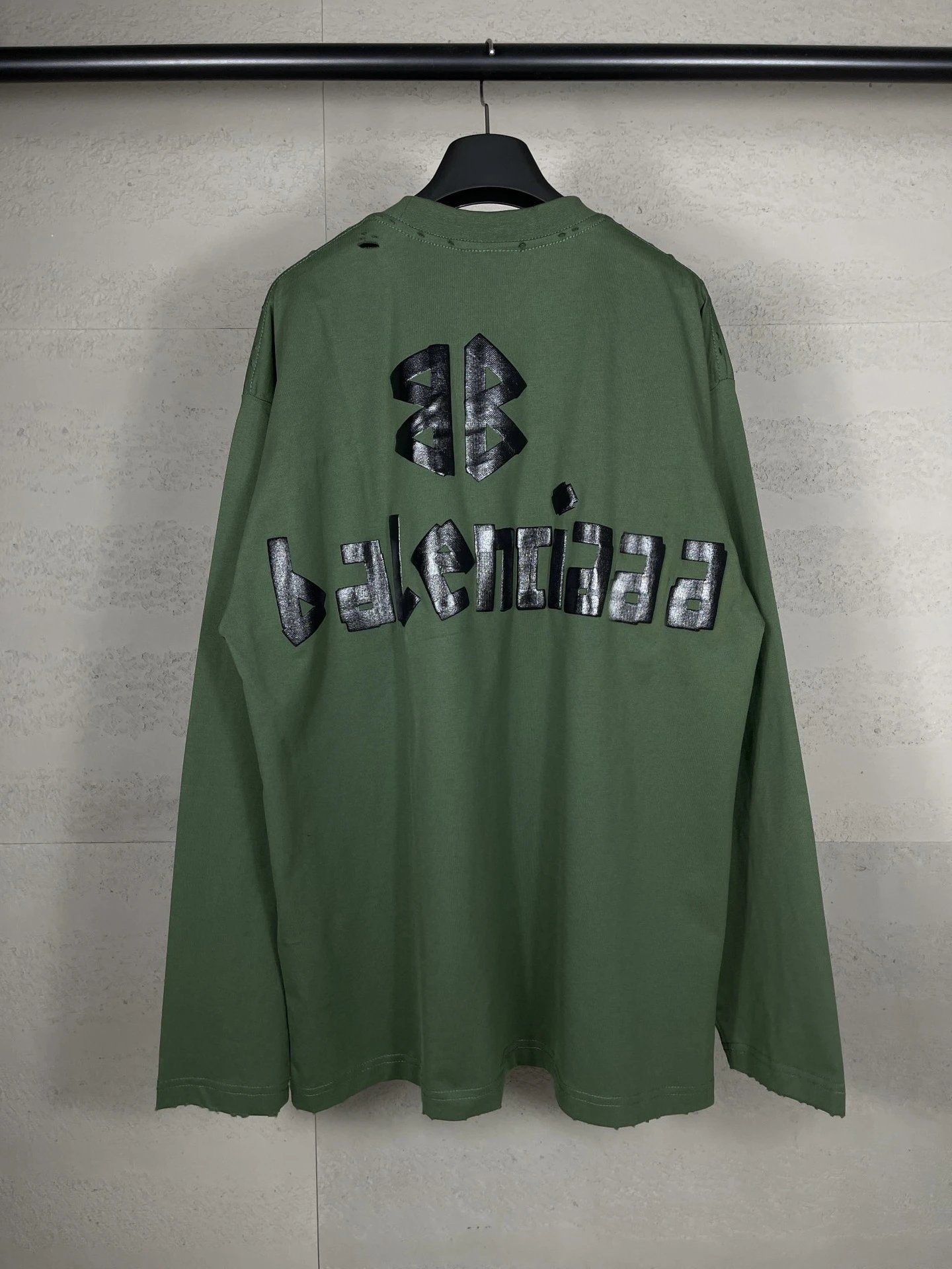Balenciaga Distressed Logo Long-Sleeve T-Shirt Black - 11