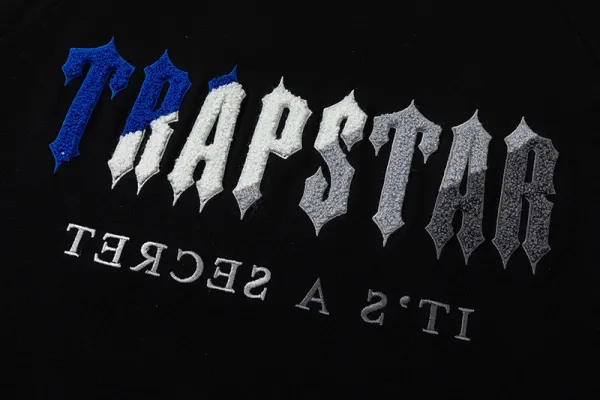 Trapstar Gothic Logo Graphic T-Shirt Gray - 33