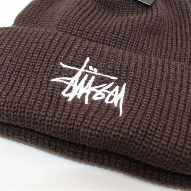 Stüssy Hats Embroidered Logo Rib-Knit Cuffed Beanie product detail image 11