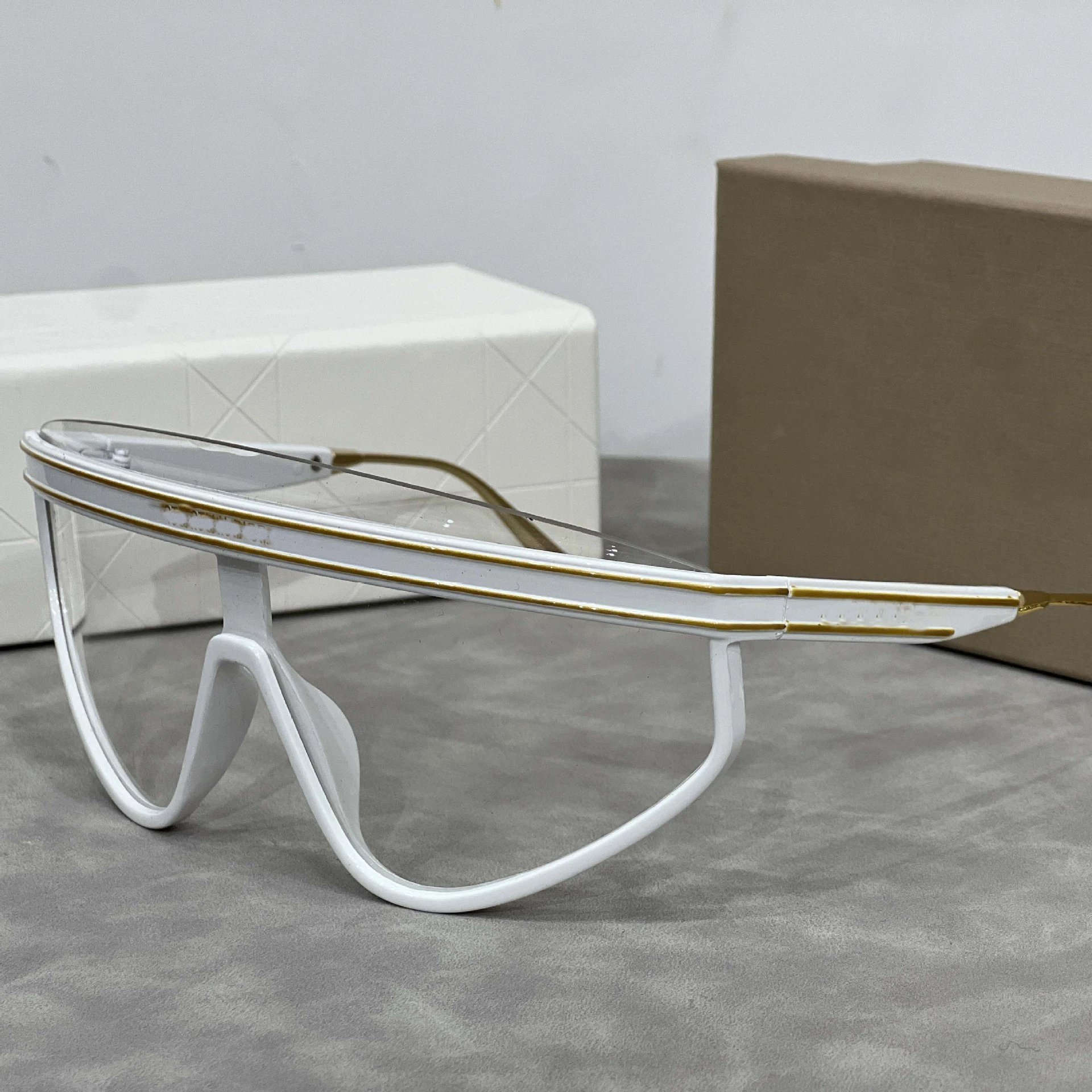 Dior Eyewear Oversized Shield Sunglasses image 4