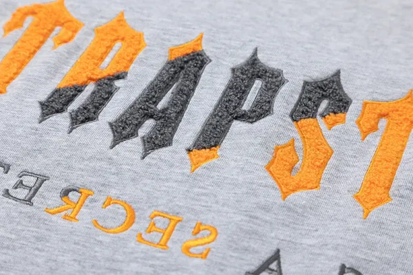 Trapstar Gothic Logo Graphic T-Shirt Gray - 13