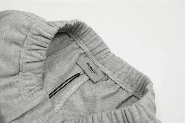 Fear of God Shorts ESSENTIALS drawstring logo product detail image 44