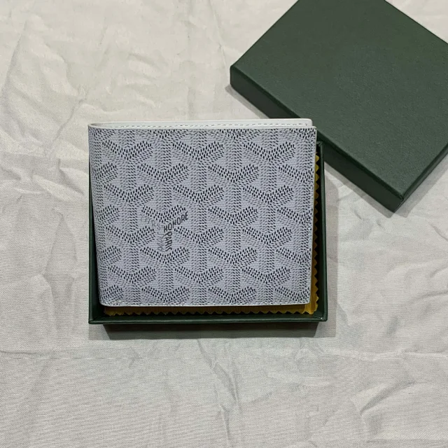 Goyard Wallets & Card Holders Chevron-Pattern Bifold Wallet product detail image 4