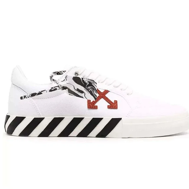 Off-White Sneakers Arrow Logo Low-Top product detail image 13