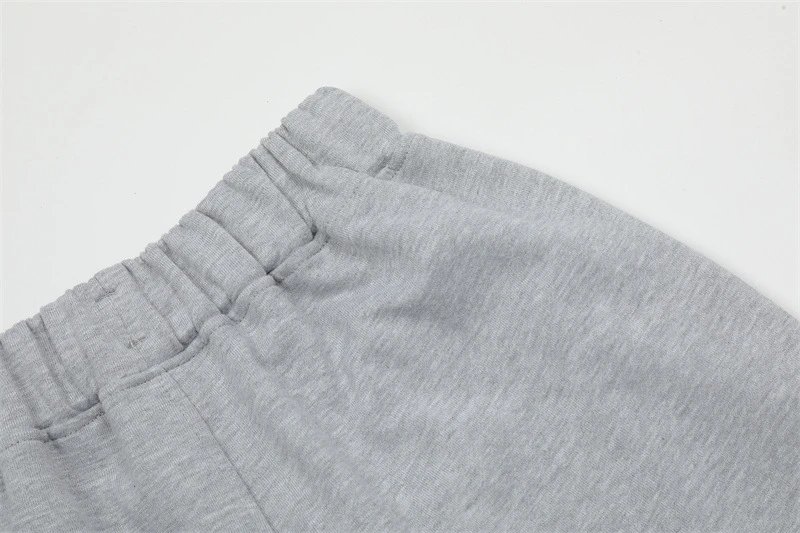 Pandora x Design Gray Graphic Print Sweat Shorts - 45