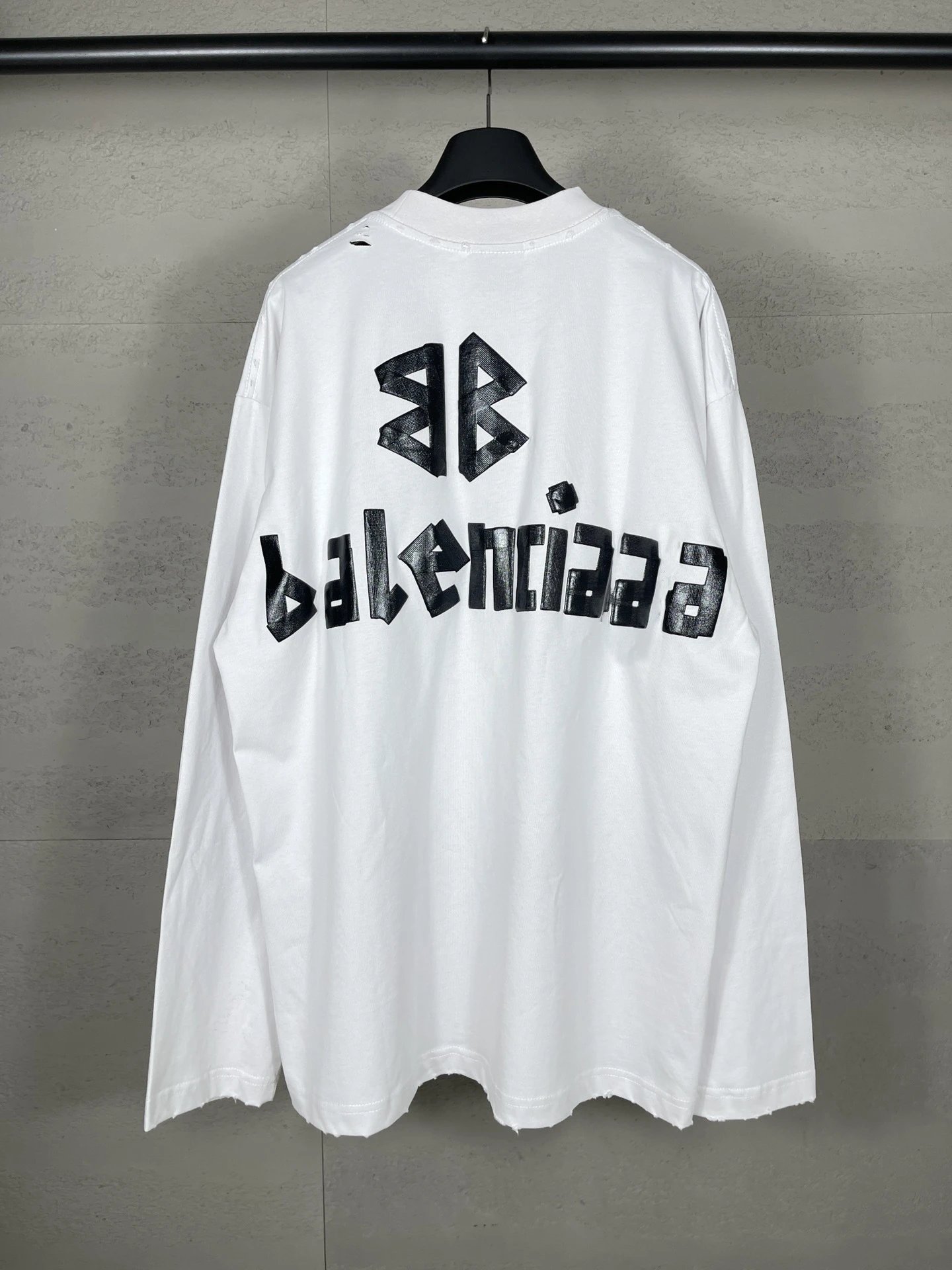 Balenciaga Distressed Logo Long-Sleeve T-Shirt Black - 13