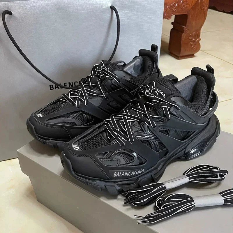 Balenciaga Track Low Black - Kornelek