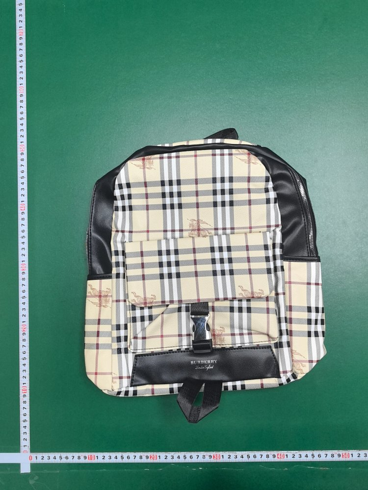 02Burberry