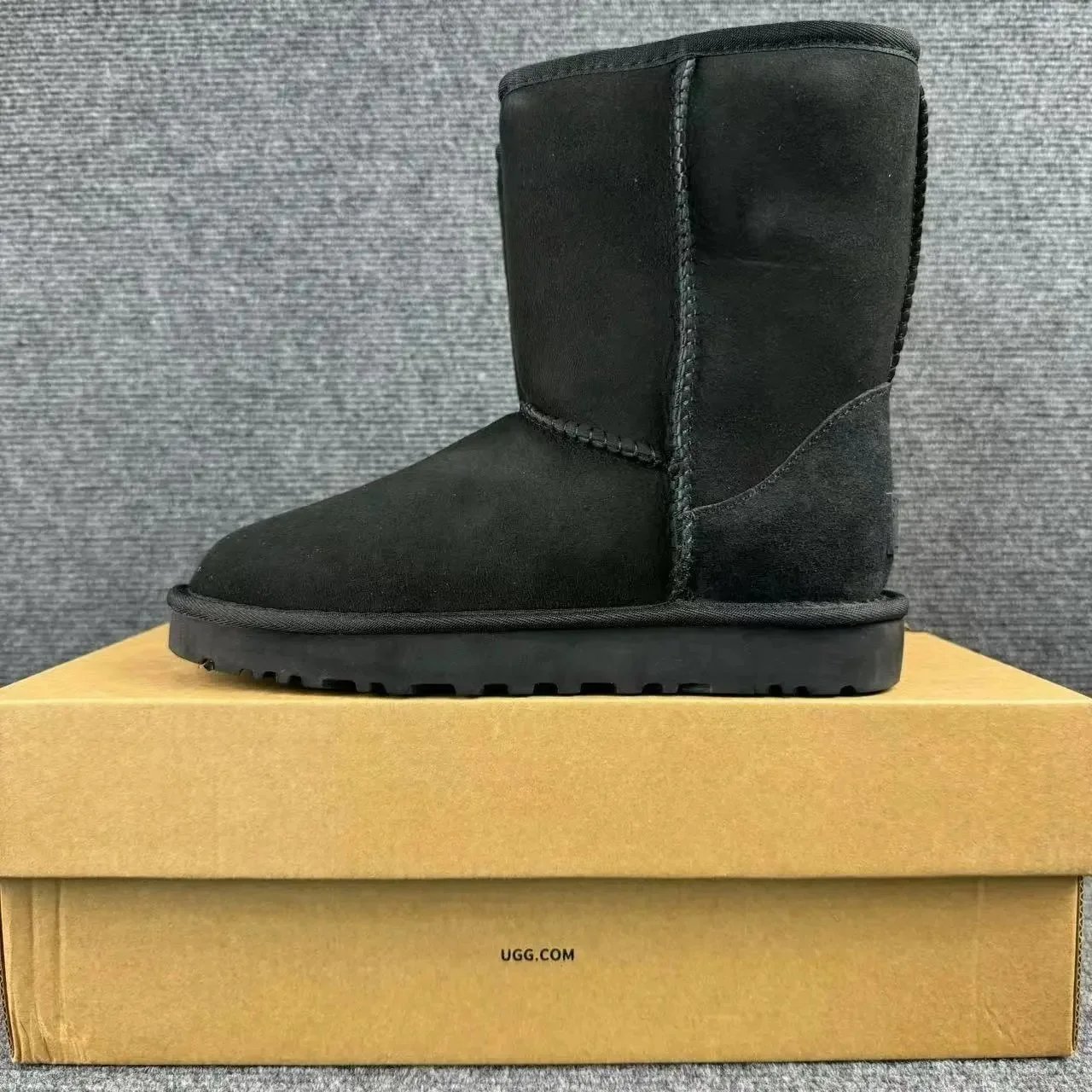 6223- Black