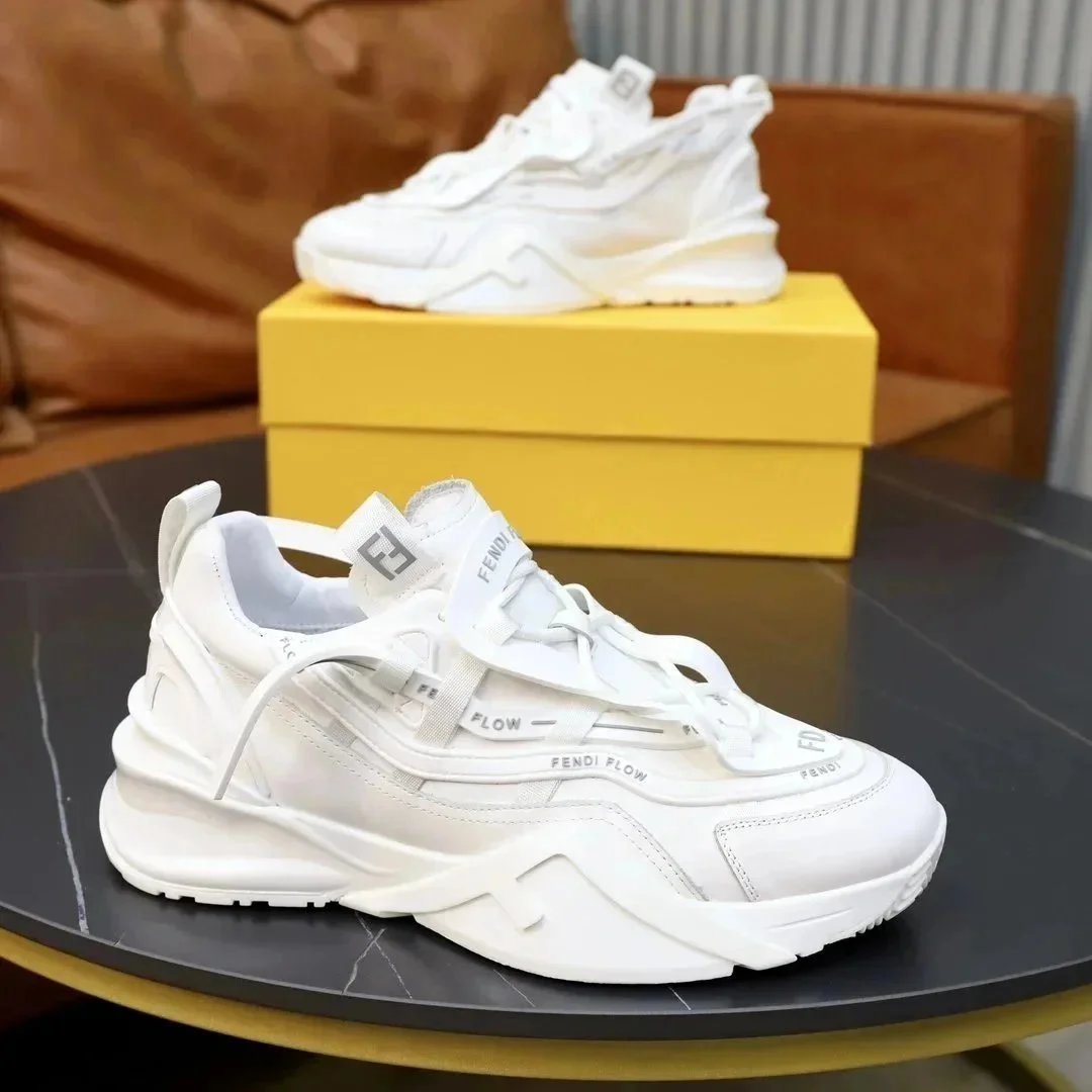 Lifestyle Sneakers product photo 2