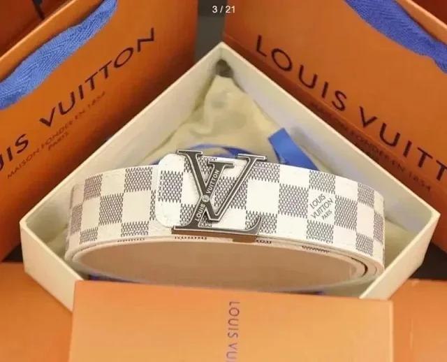 Gucci Belts Interlocking G buckle belt with interchangeable buckles product detail image 8