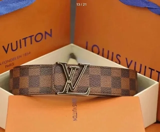Gucci Belts Interlocking G buckle belt with interchangeable buckles product detail image 10