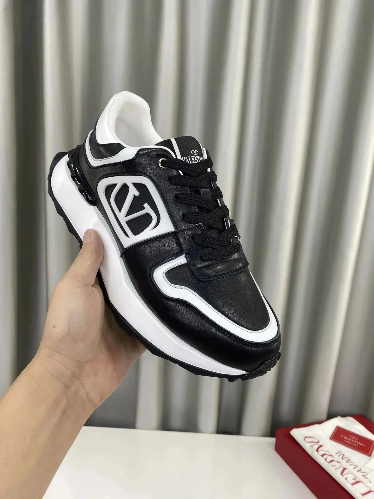 10 black 005