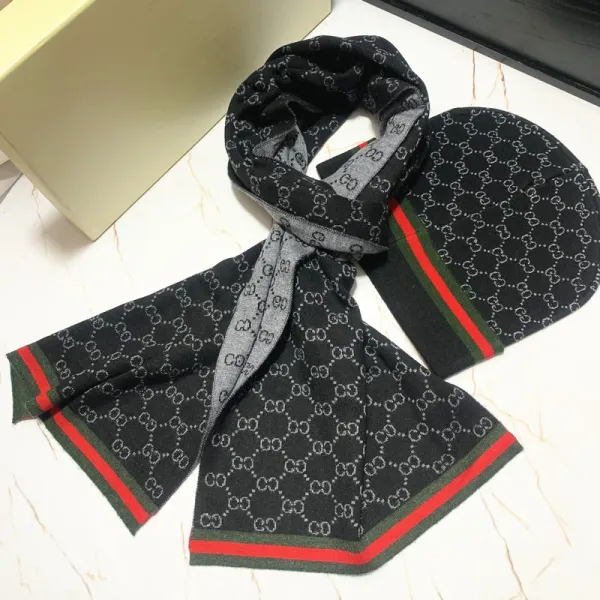 Dior Oblique Gray Knit Scarf and Beanie Set - 12