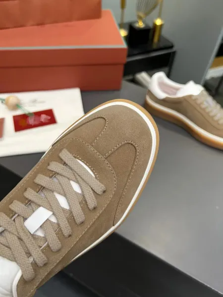 Hogan Interactive Metallic Silver Sneakers - 27