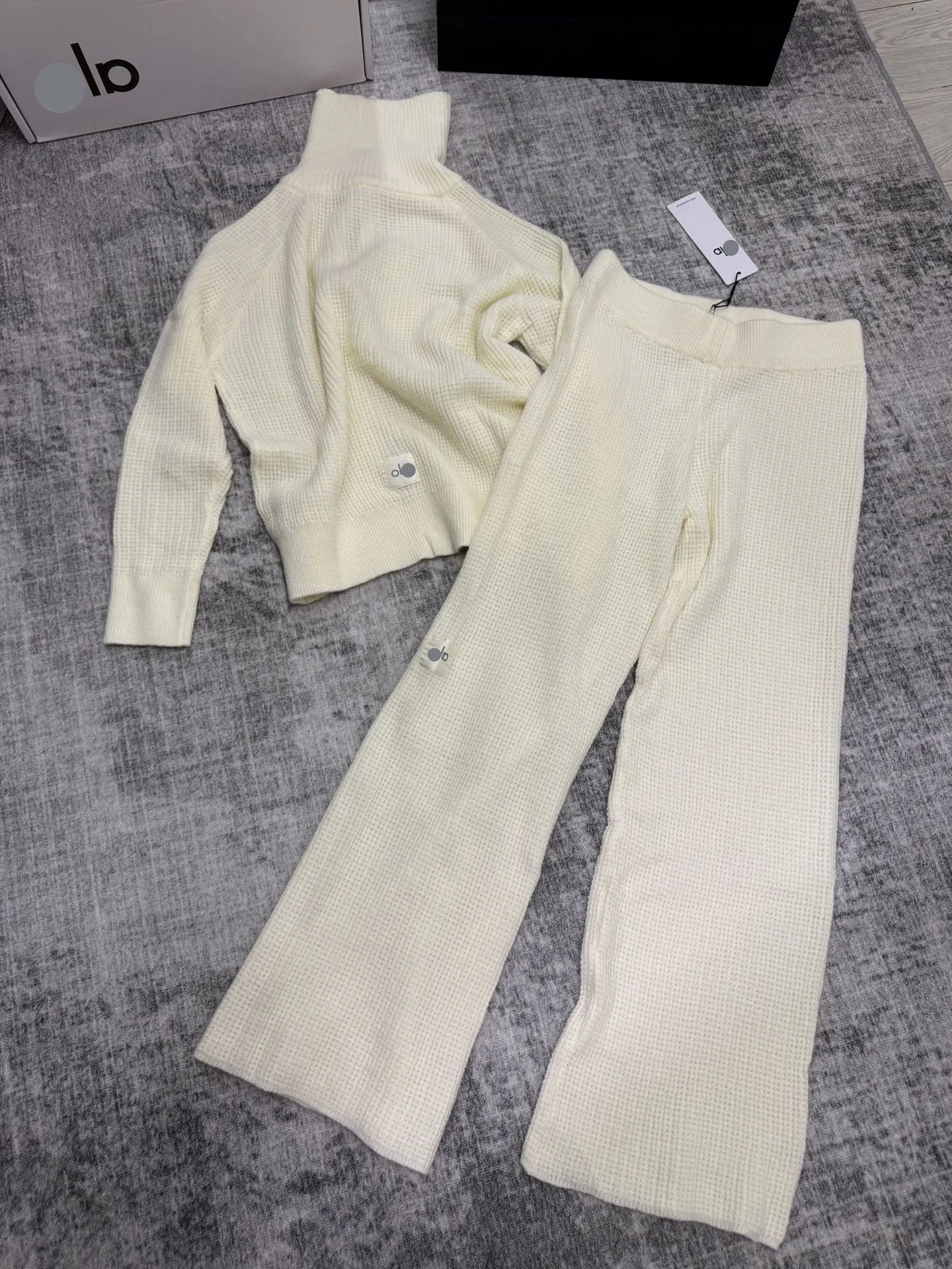 milky white SKU image