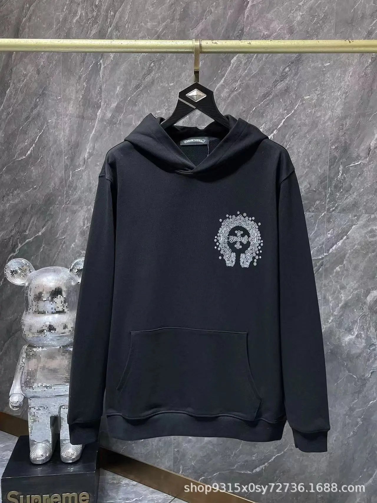 Black 2—right SKU image