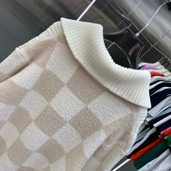 Off-White Diamond Pattern Knit Zip-Up Cardigan Beige - 21