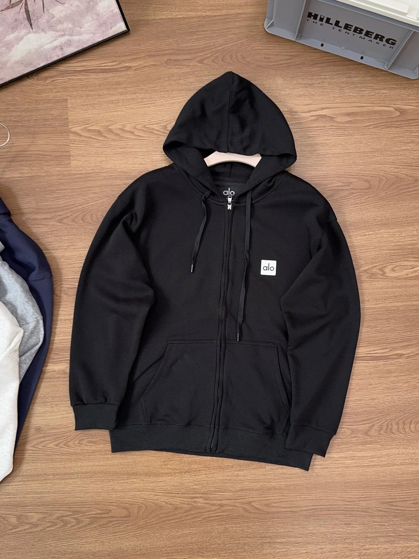 Black SKU image