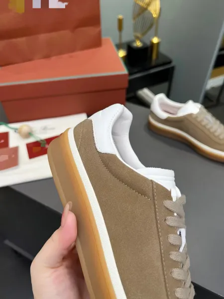 Hogan Interactive Metallic Silver Sneakers - 26