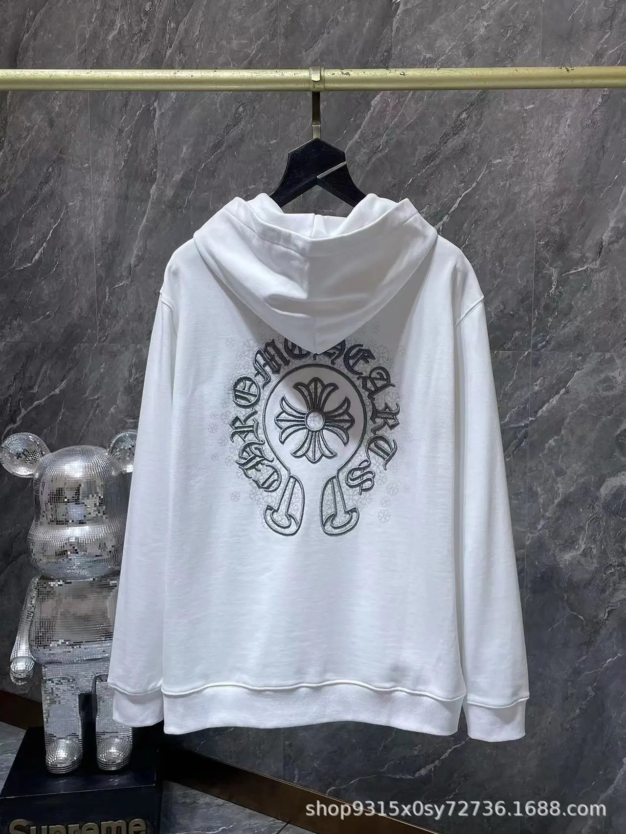 white 2—Oppose SKU image