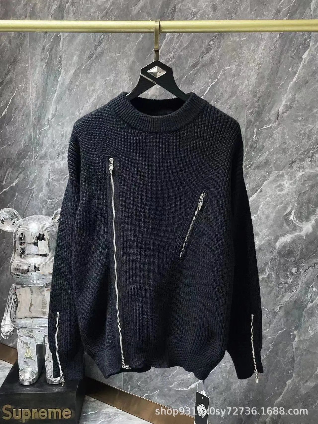 Black 5—right SKU image