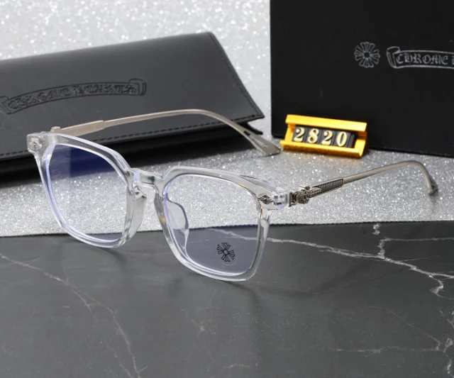 Gucci Multiple eyewear models product detail image 12