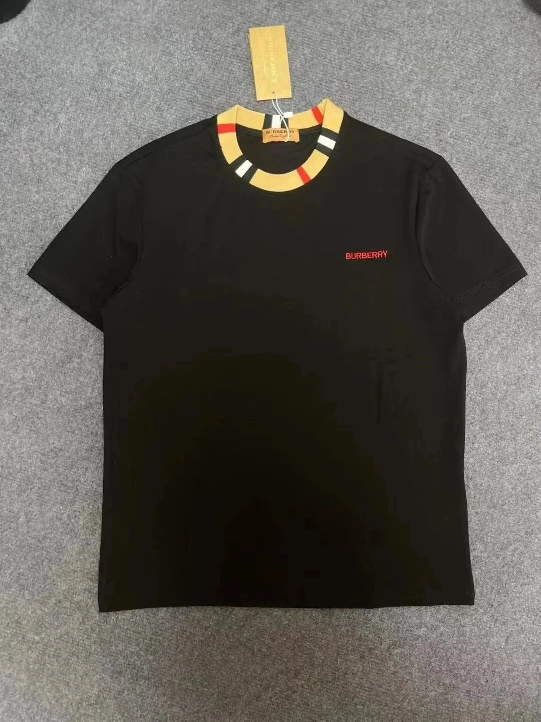 Burberry T-Shirts Short-Sleeve Logo T-Shirt — Section 1-Black