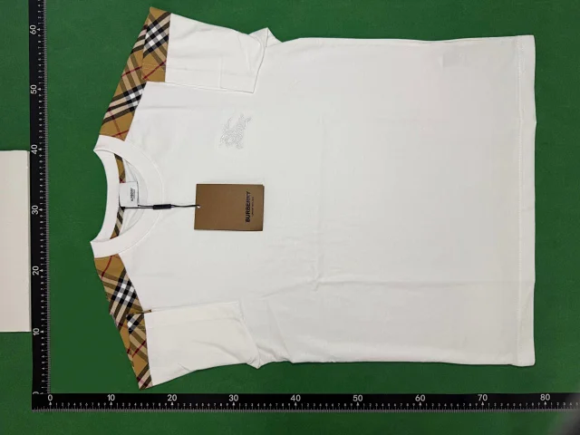 Burberry T-Shirts Short-Sleeve Logo T-Shirt product detail image 5