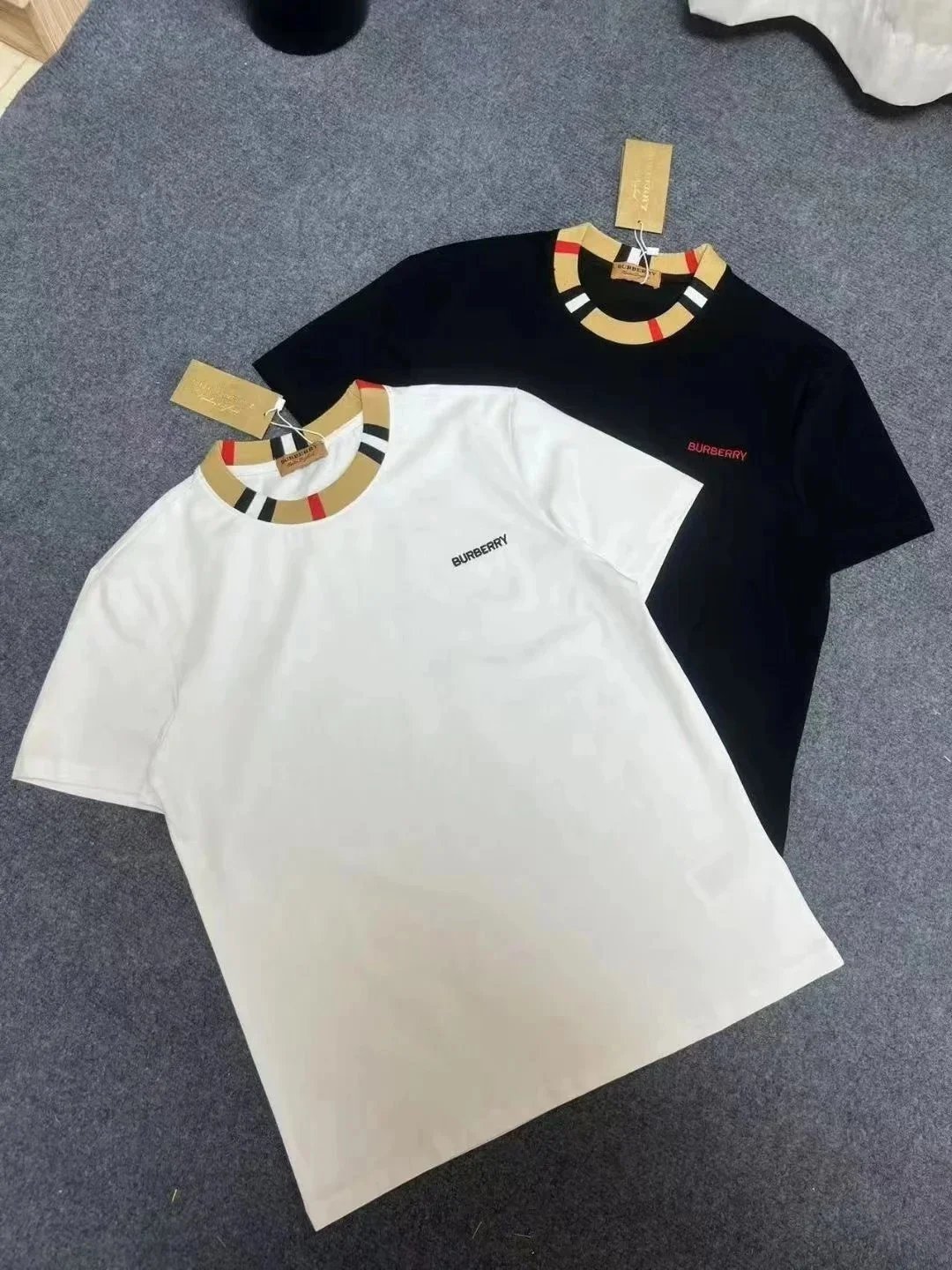 Burberry T-Shirts Short-Sleeve Logo T-Shirt — Section 1-White
