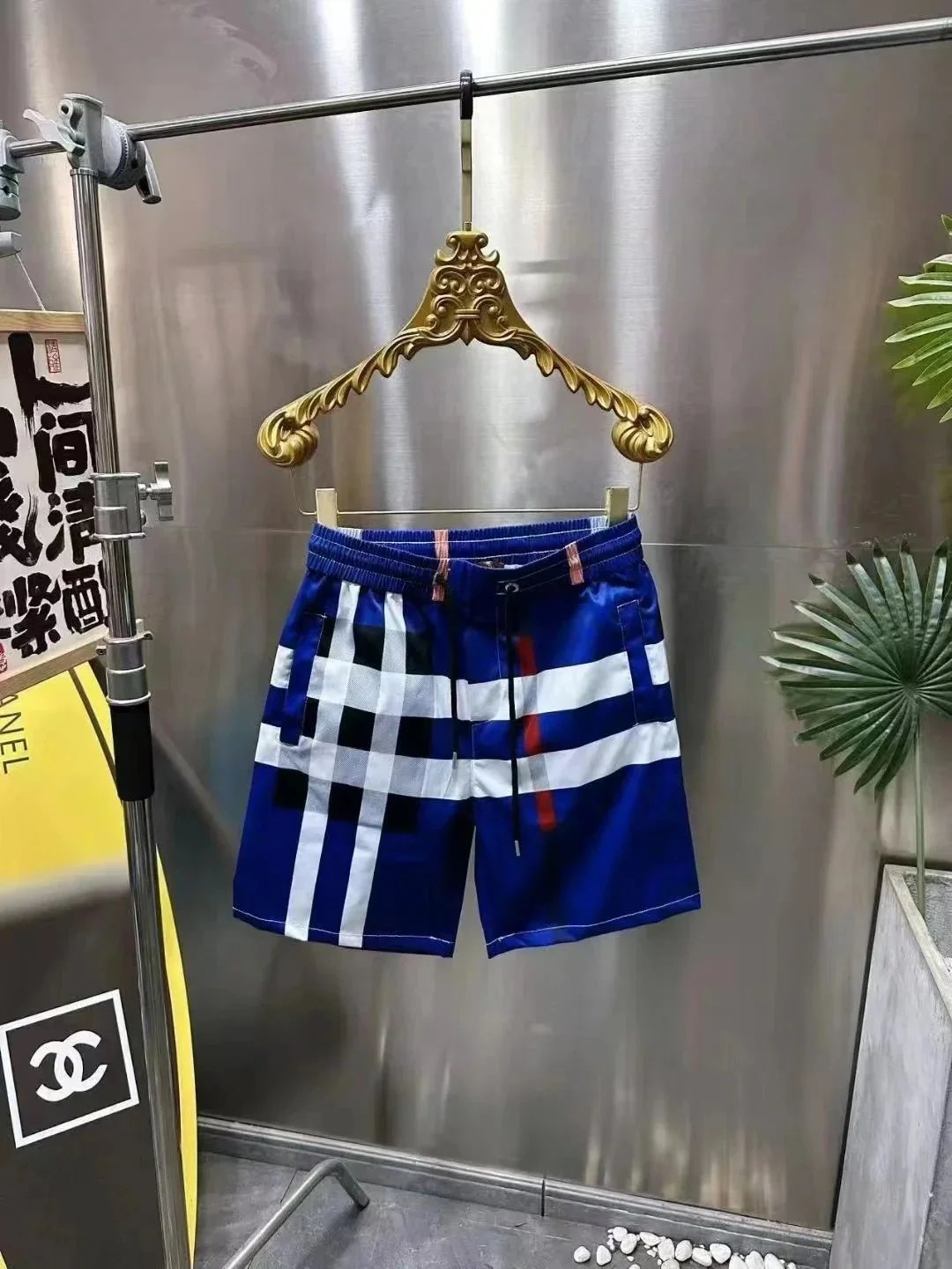 Burberry T-Shirts Short-Sleeve Logo T-Shirt — Plaid blue