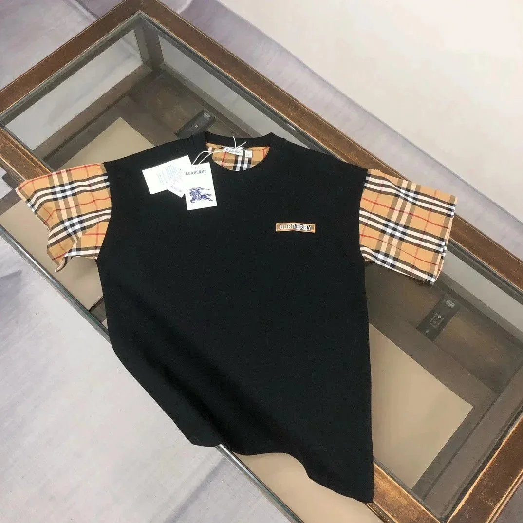 Burberry T-Shirts Short-Sleeve Logo T-Shirt — Section 14-Black