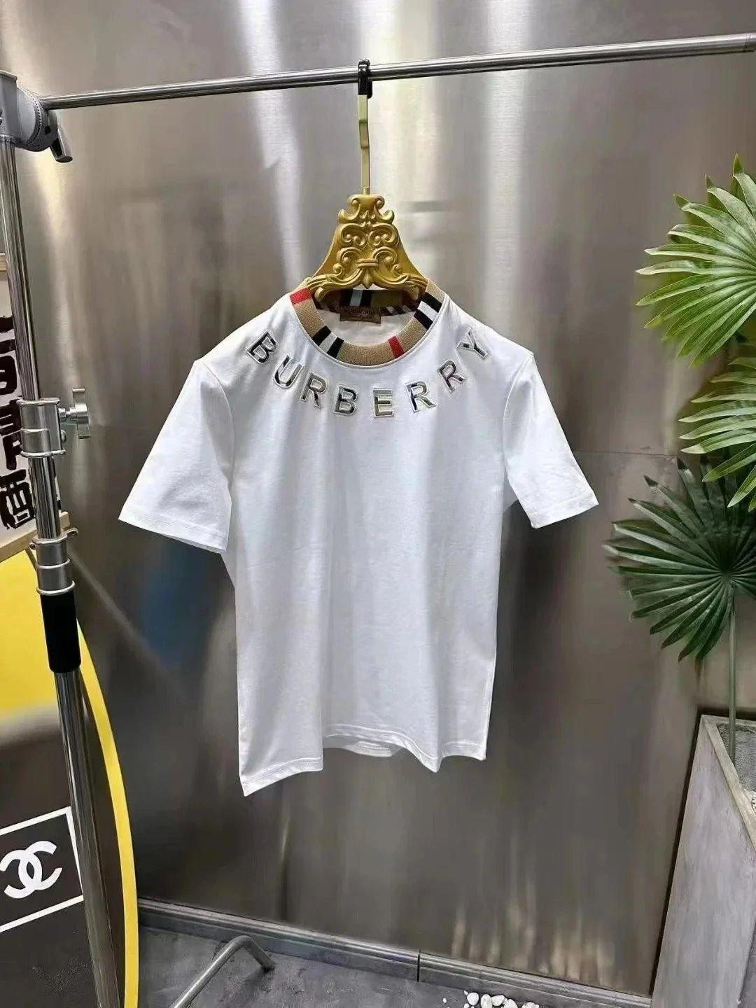 Burberry T-Shirts Short-Sleeve Logo T-Shirt — Section 4-White