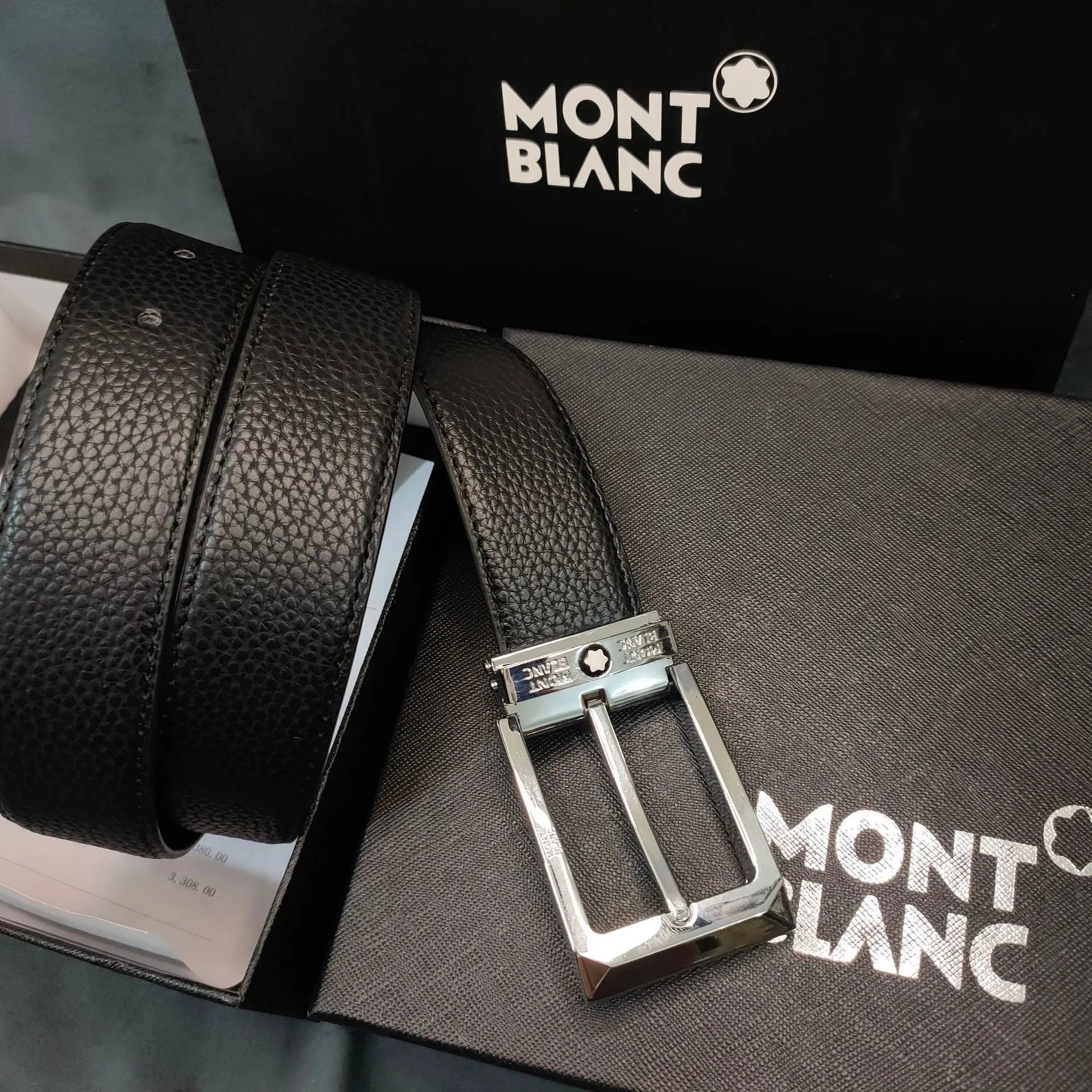 Thick silver buckle with lychee pattern
