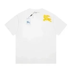 Burberry T-Shirts Short-Sleeve Graphic T-Shirt — 18