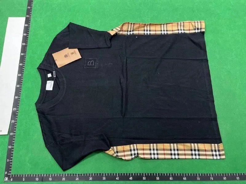 Burberry T-Shirts Short-Sleeve Graphic T-Shirt — 38