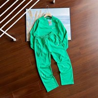 Green crew-neck sweatshirt set