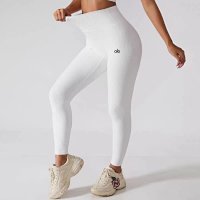 White ribbed trousers