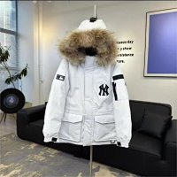MLB large fur collar-white